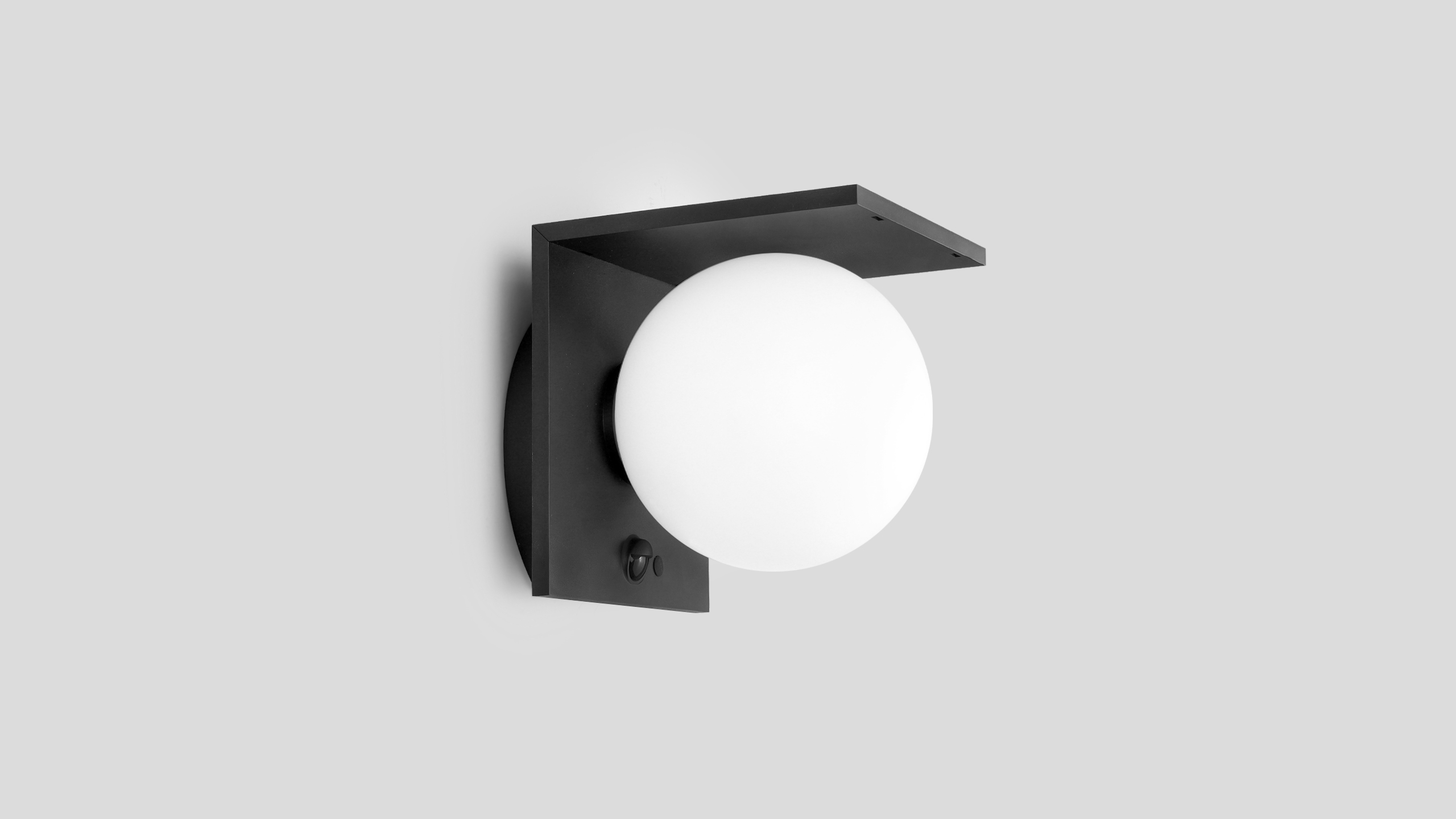 SNOWBALL WALL LAMP